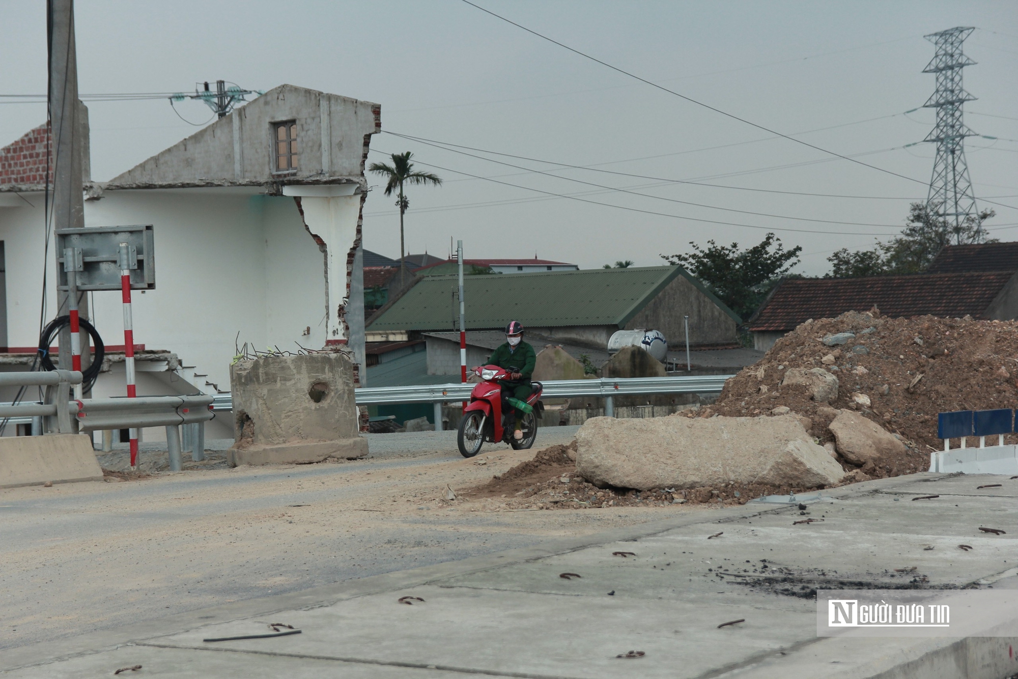 V&igrave; sao tuyến k&ecirc;́t n&ocirc;́i với cao tốc Bắc &ndash; Nam qua H&agrave; Tĩnh chưa thể khai thác? - Ảnh 3.