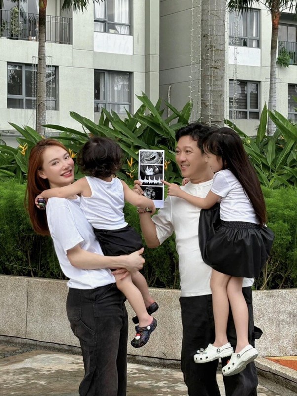 Con g&aacute;i Trường Giang v&agrave; Nh&atilde; Phương mới 6 tuổi đ&atilde; khoe t&agrave;i catwalk chuy&ecirc;n nghiệp - Ảnh 7.