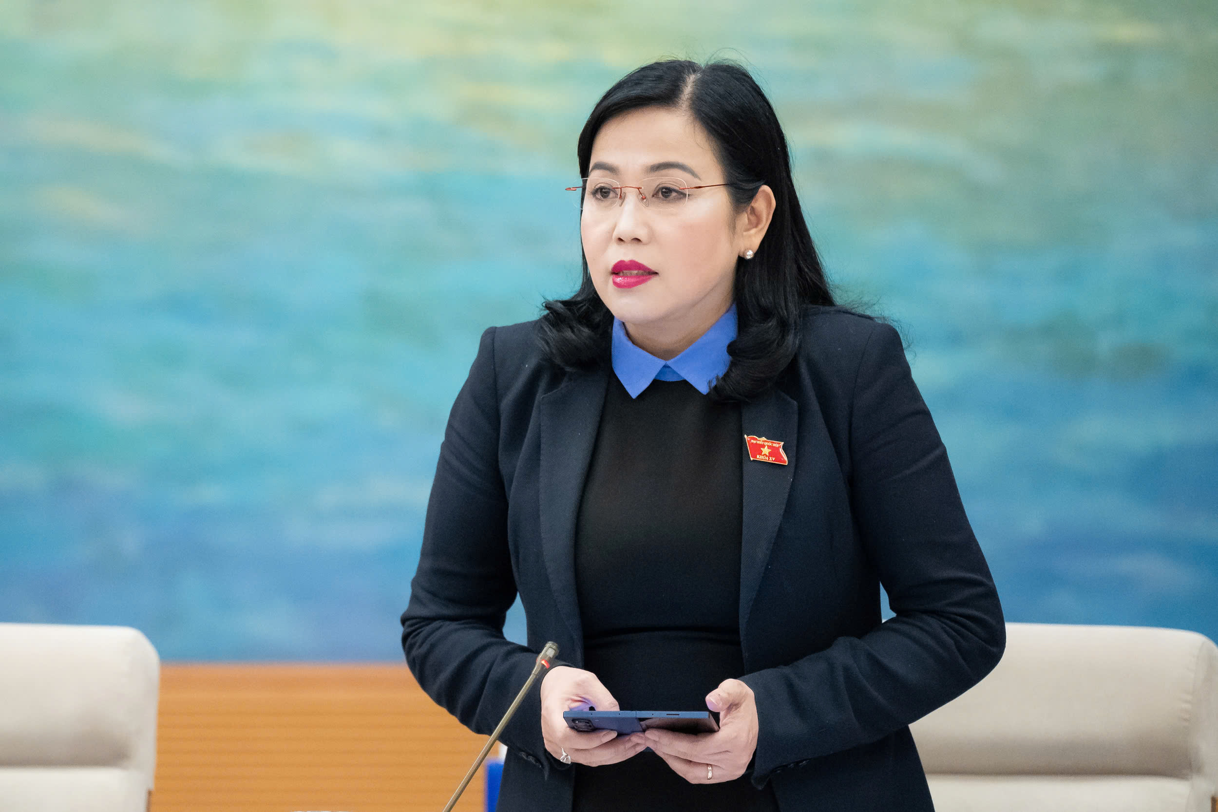 Bà Nguyễn Thanh Hải: Giá rau xanh tăng gấp 2-3 lần, gây áp lực lớn với người dân - Ảnh 1.