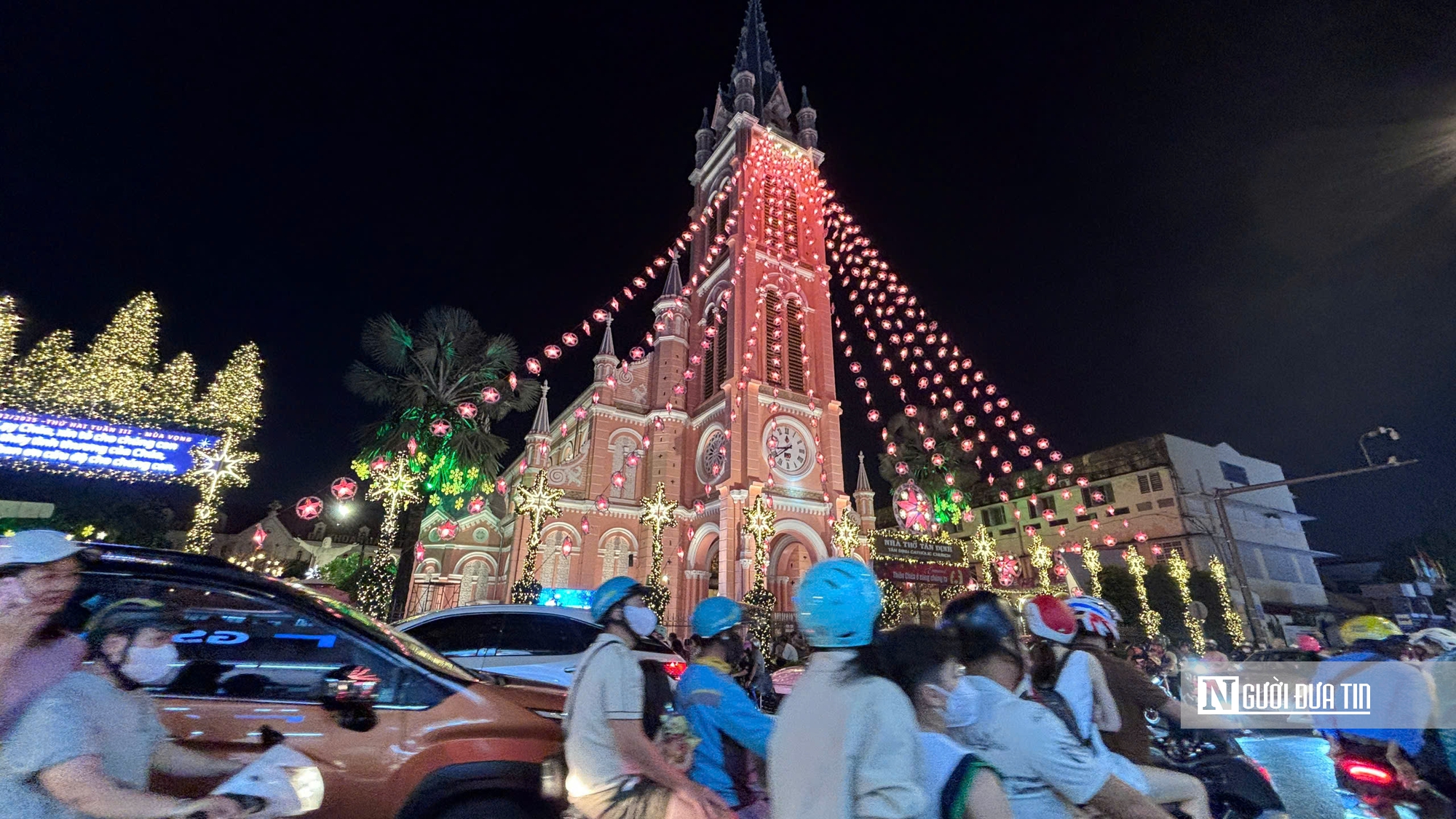 Tp.HCM lung linh sắc màu đêm giáng sinh- Ảnh 7.