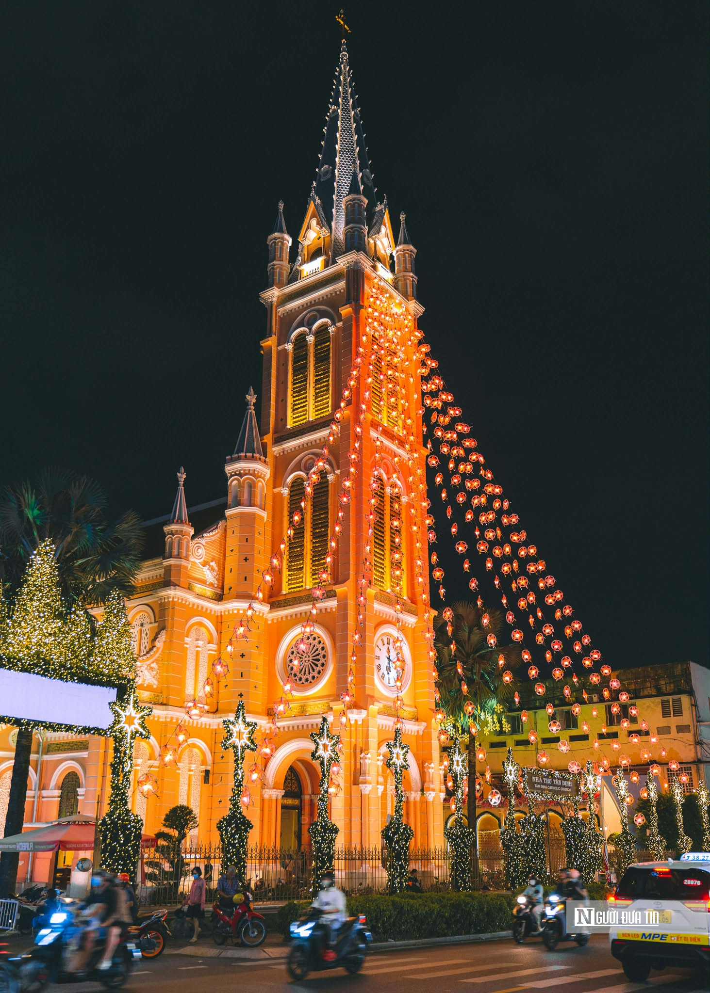 Tp.HCM lung linh sắc màu đêm giáng sinh- Ảnh 10.