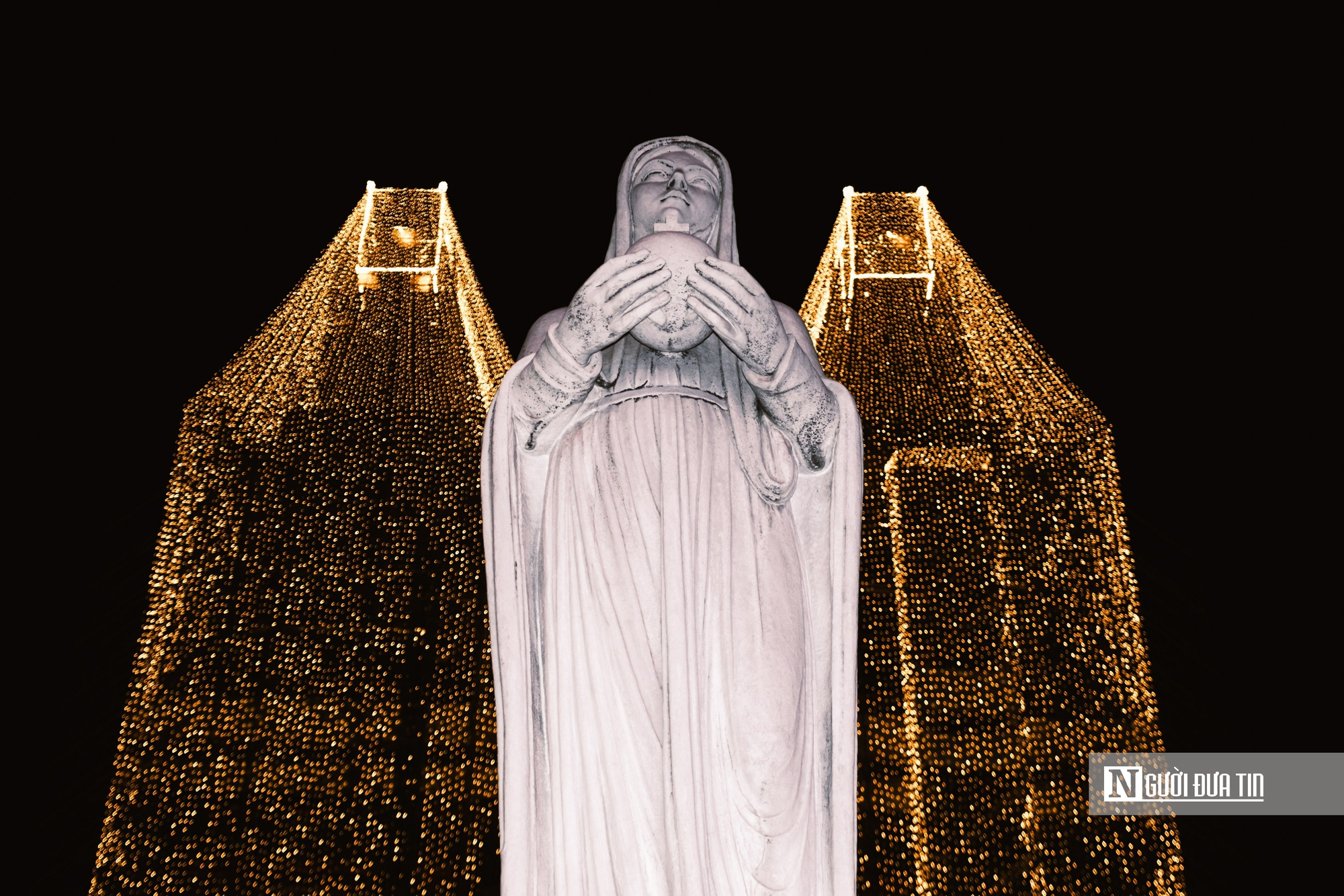 Tp.HCM lung linh sắc màu đêm giáng sinh- Ảnh 3.