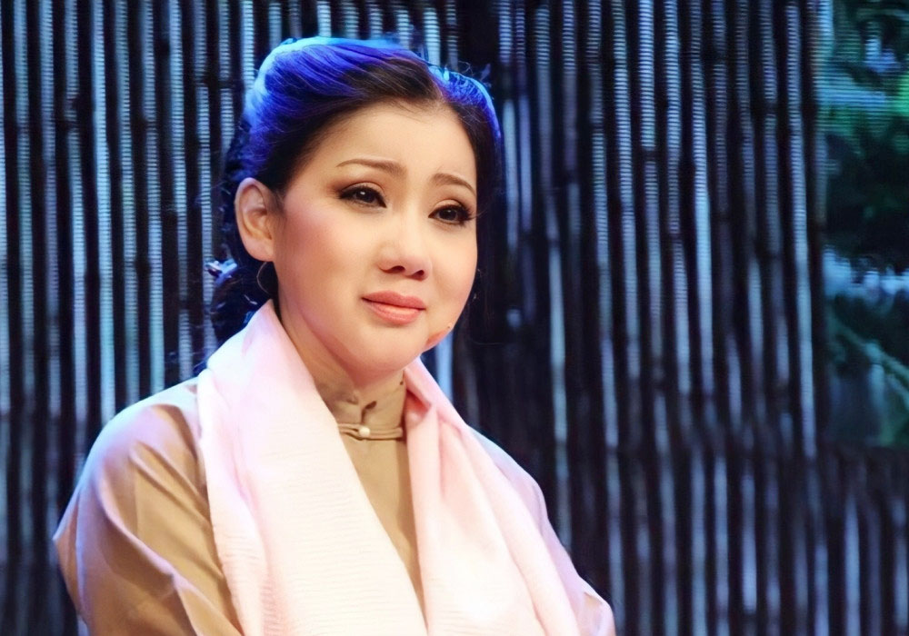 Nữ NSND Phượng Loan: Từng vượt "cửa tử" tai nạn, cuộc sống giản dị ở tuổi U60 - Ảnh 1.