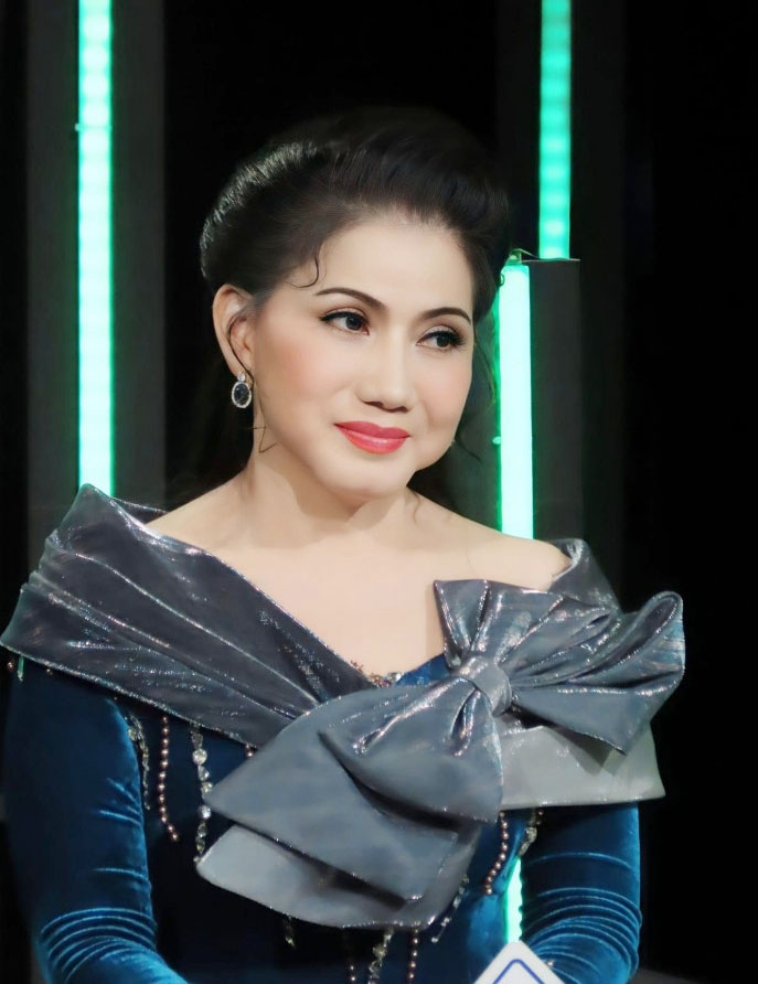 Nữ NSND Phượng Loan: Từng vượt "cửa tử" tai nạn, cuộc sống giản dị ở tuổi U60 - Ảnh 4.