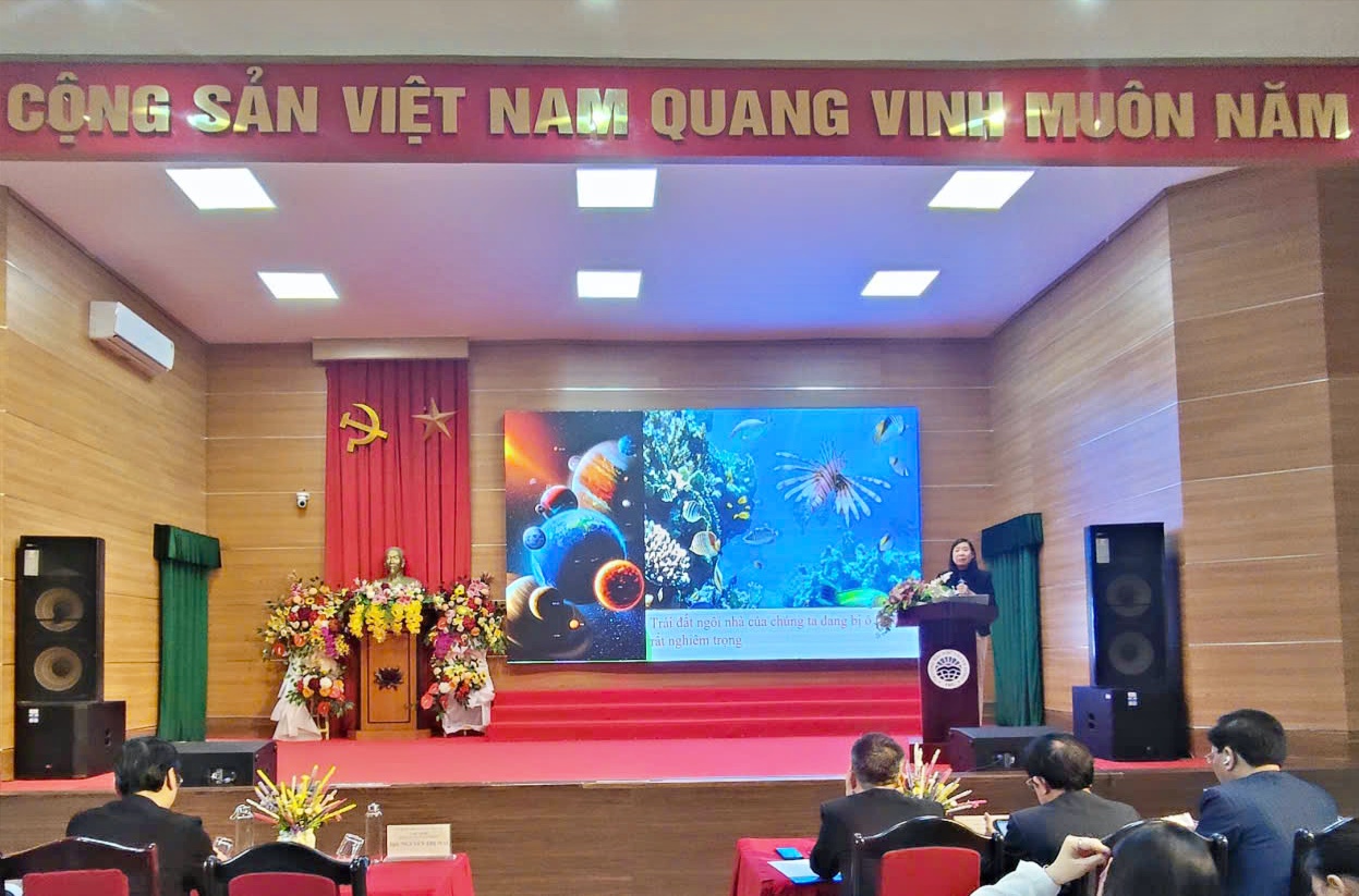 Hội Luật gia Tp.Hải Phòng lan tỏa ý thức bảo vệ môi trường tới sinh viên- Ảnh 2.