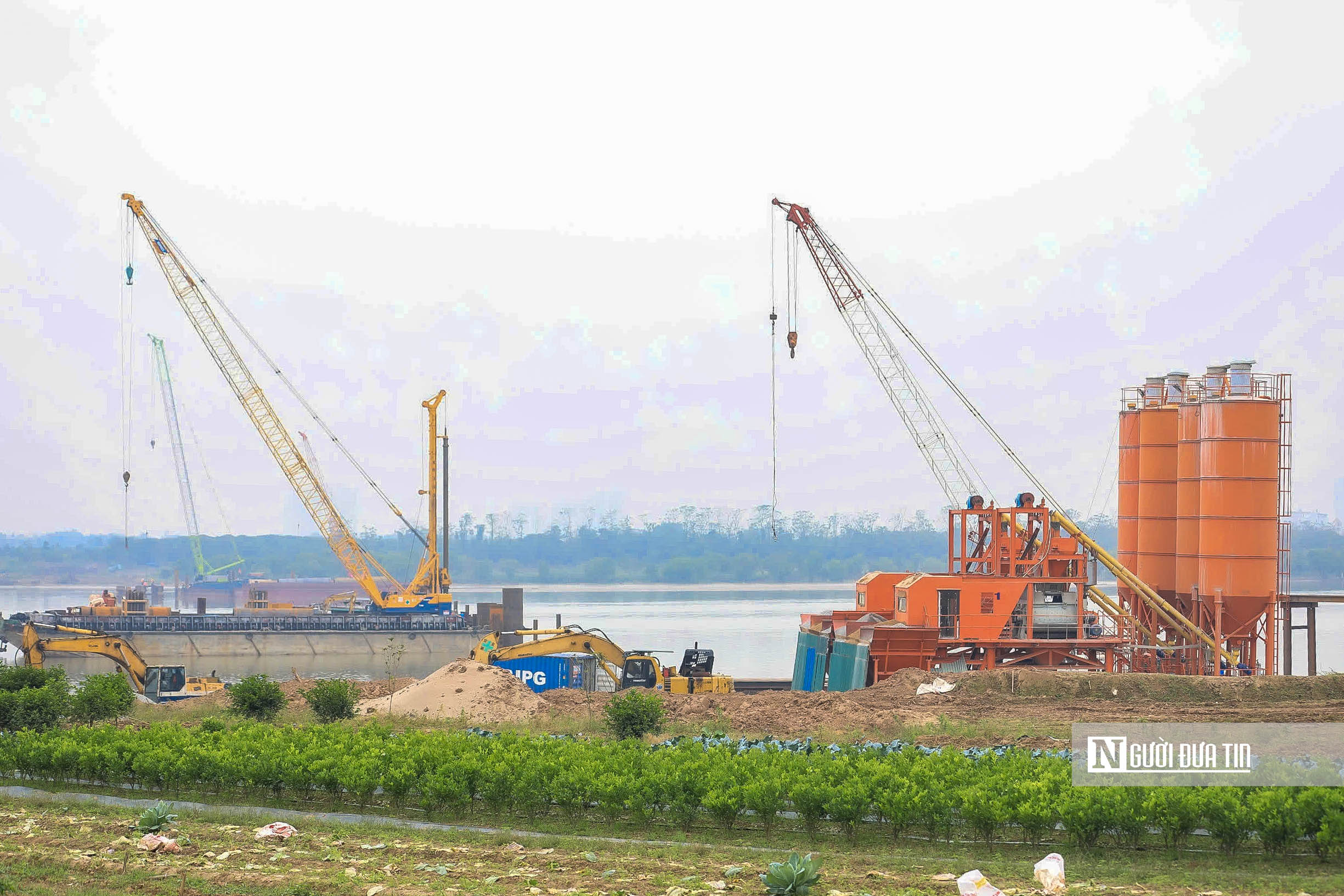 H&agrave; Nội: Cận cảnh thi c&ocirc;ng cầu Ngọc Hồi vượt s&ocirc;ng Hồng trị gi&aacute; hơn 11.000 tỷ đồng- Ảnh 5.