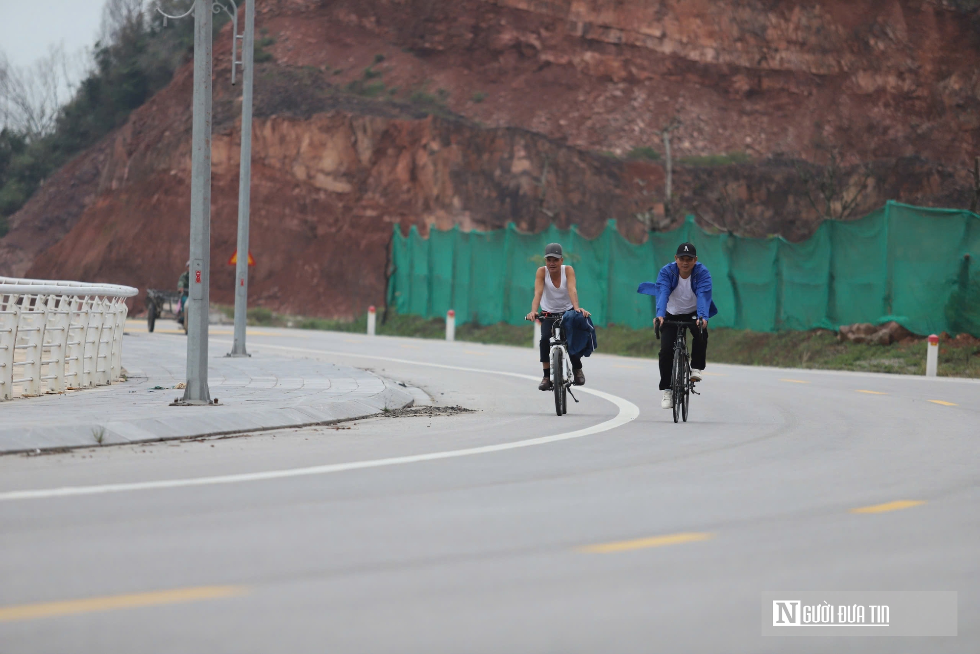 To&agrave;n cảnh tuyến đường bộ ven biển hơn hơn 4.600 tỷ đồng ở Nghệ An trước ng&agrave;y về đ&iacute;ch- Ảnh 10.