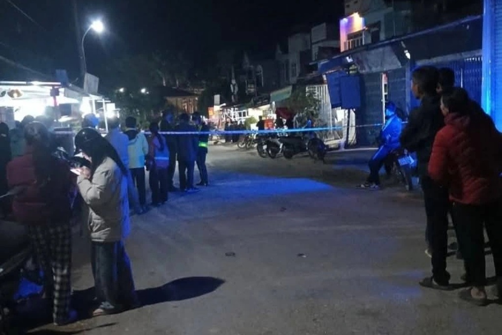 Điều tra vụ người đ&agrave;n &ocirc;ng nghi bị vợ d&ugrave;ng  dao tấn c&ocirc;ng tử vong - Ảnh 2.