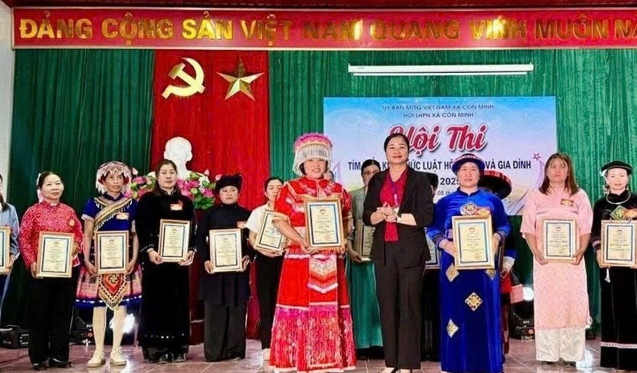 Gi&aacute;o dục ph&aacute;p luật &ndash; l&aacute; chắn bảo vệ người ngh&egrave;o ở Th&aacute;i Nguy&ecirc;n- Ảnh 1.