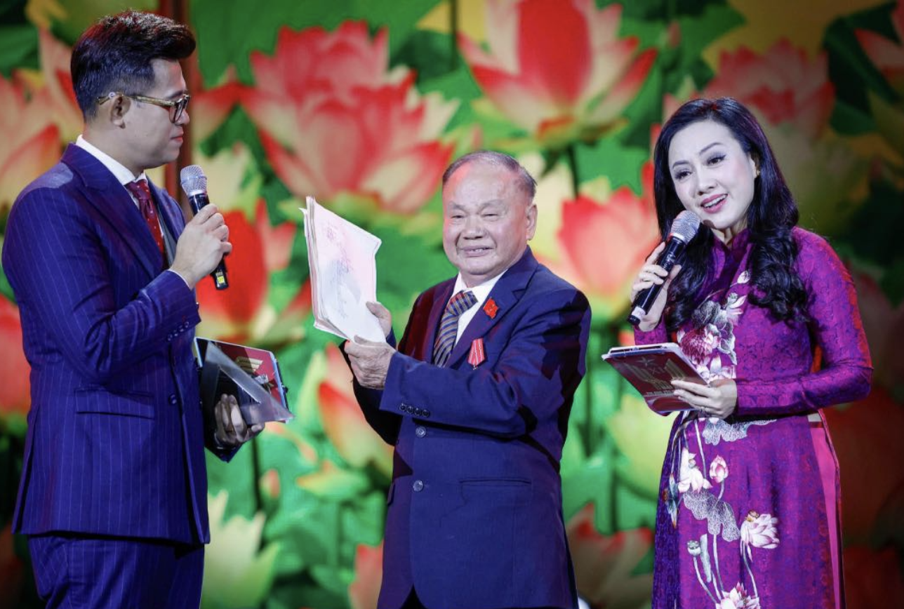 Giám đốc xin nghỉ hưu sớm để… khởi nghiệp vì nông dân- Ảnh 1. Giám đốc xin nghỉ hưu sớm để… khởi nghiệp vì nông dân- Ảnh 1.