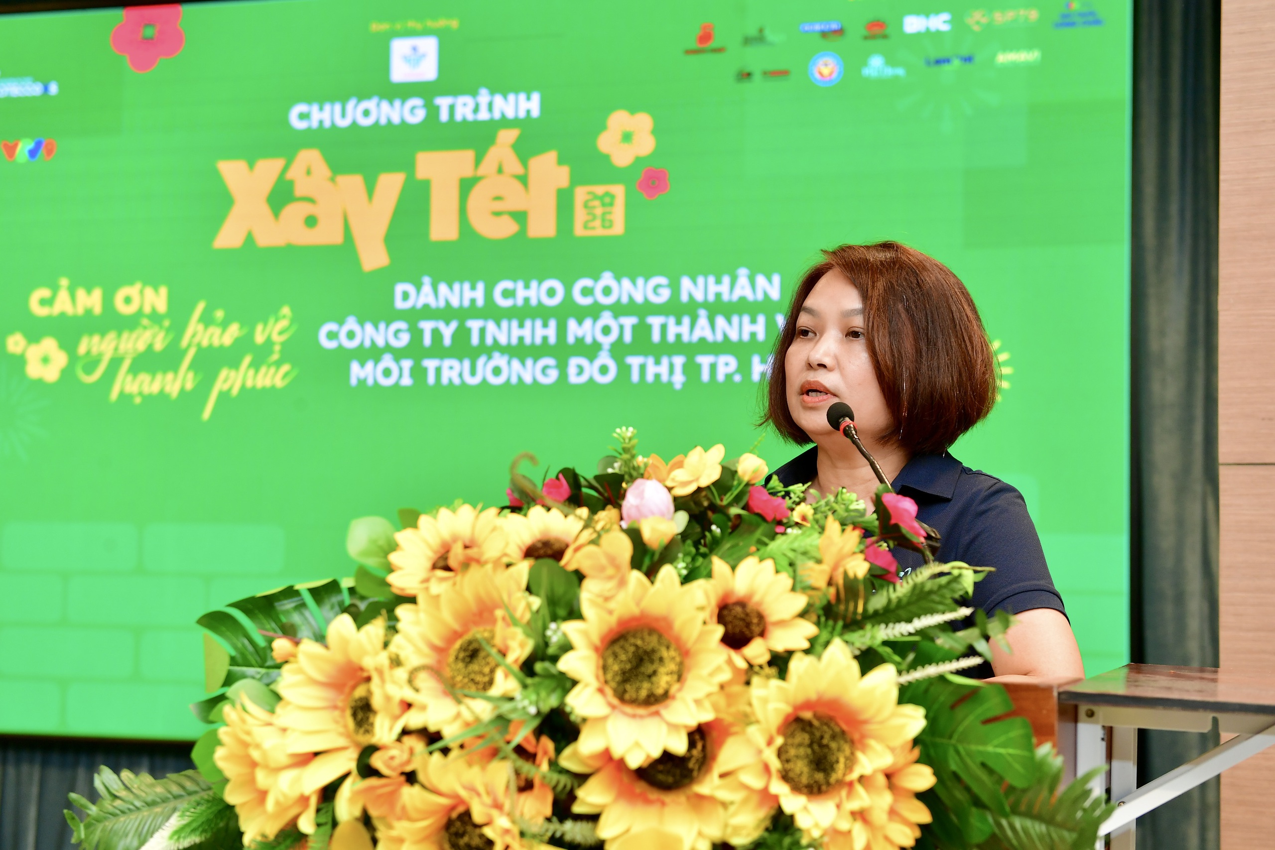 Tết đến sớm với những người làm việc thầm lặng- Ảnh 6. Tết đến sớm với những người làm việc thầm lặng- Ảnh 6.