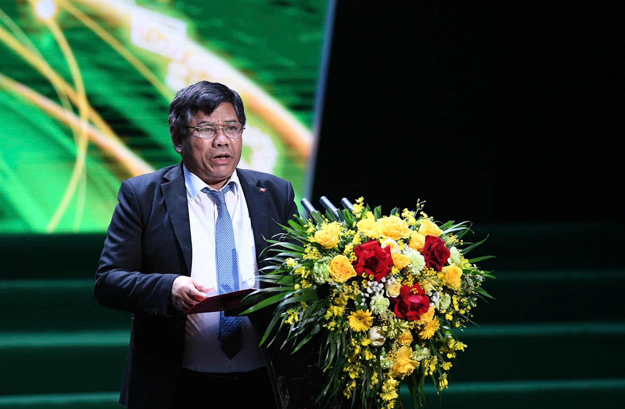 Từ bản làng xa xôi đến ước mơ vươn ra biển lớn- Ảnh 2.