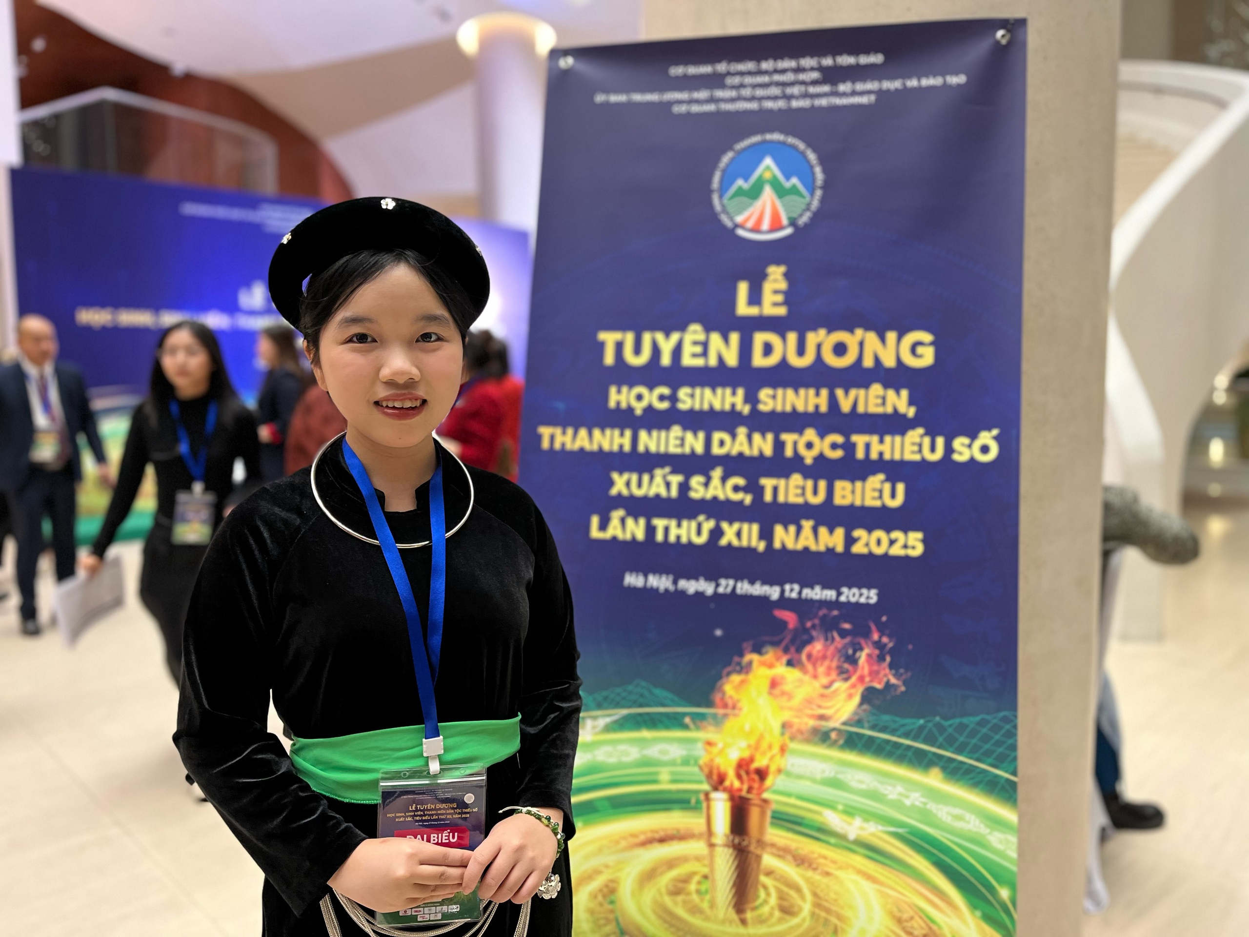 Từ bản làng xa xôi đến ước mơ vươn ra biển lớn- Ảnh 3.