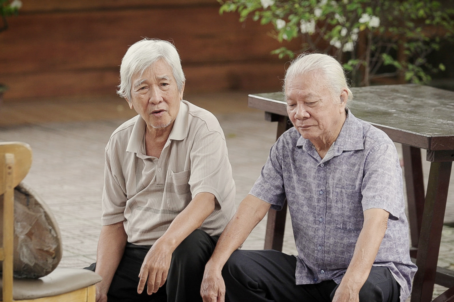 Hôn nhân 45 năm viên mãn bên người vợ kín tiếng của nghệ sĩ Tấn Thi - Ảnh 2.