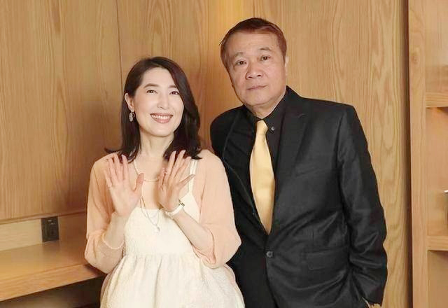 Mối t&igrave;nh 24 năm g&acirc;y tiếc nuối của "Phan Kim Li&ecirc;n đẹp nhất m&agrave;n ảnh" với bạn trai - Ảnh 1.