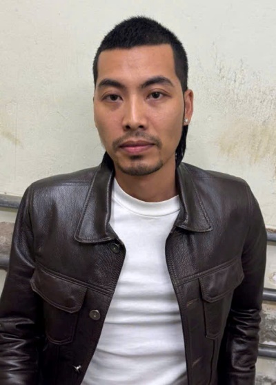 Bắt giữ nhóm đối tượng mua bán súng trên mạng xã hội- Ảnh 1. Bắt giữ nhóm đối tượng mua bán súng trên mạng xã hội- Ảnh 1.