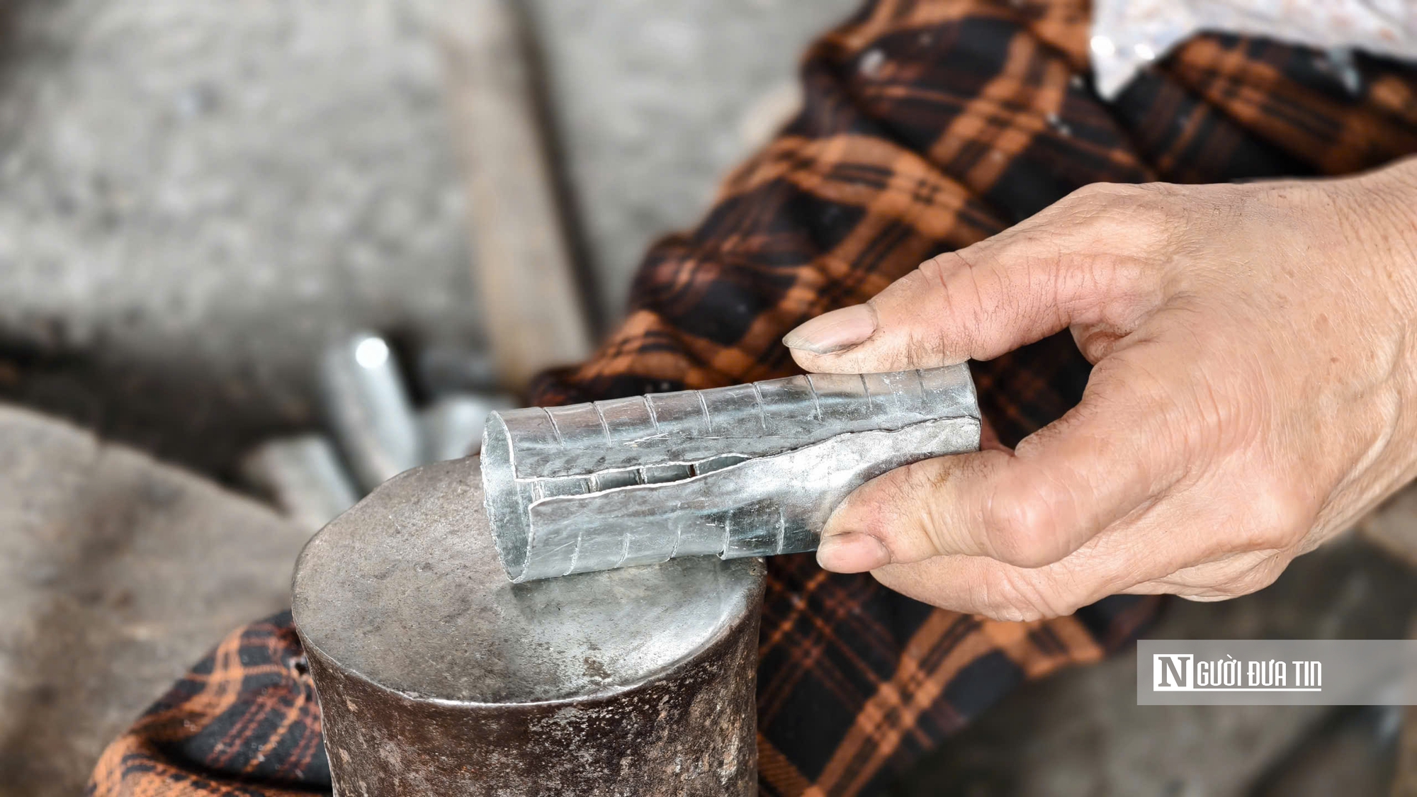 Làng nghề 300 năm tuổi ở Quảng Ngãi đỏ lửa những ngày cận Tết- Ảnh 16. Làng nghề 300 năm tuổi ở Quảng Ngãi đỏ lửa những ngày cận Tết- Ảnh 16.