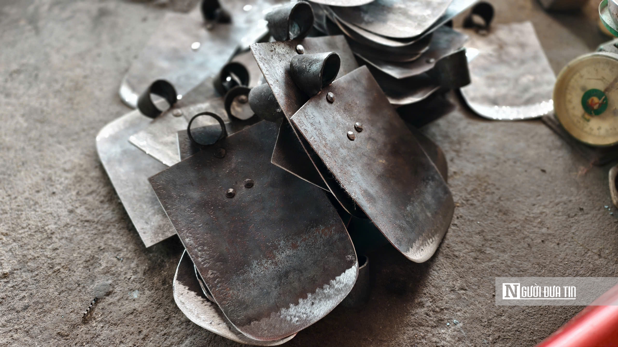 Làng nghề 300 năm tuổi ở Quảng Ngãi đỏ lửa những ngày cận Tết- Ảnh 20. Làng nghề 300 năm tuổi ở Quảng Ngãi đỏ lửa những ngày cận Tết- Ảnh 20.