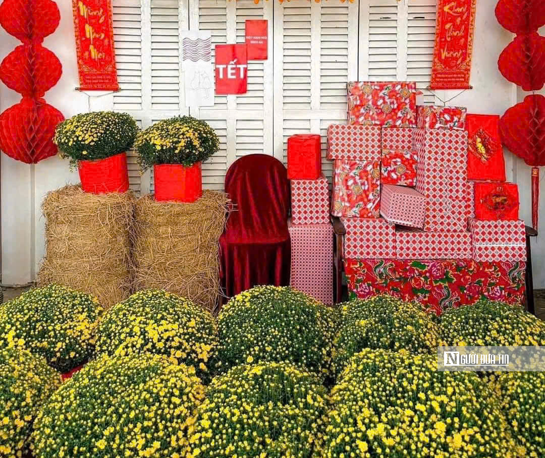 Cúc mâm xôi “đổ bộ” thị trường, xuống phố chào Tết sớm hơn mọi năm - Ảnh 6.
