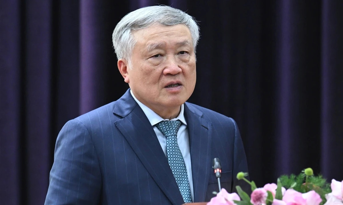 Không để cán bộ "tròn vo, chỉ ngồi chờ, quan hệ tốt" dễ dàng thăng tiến- Ảnh 1.