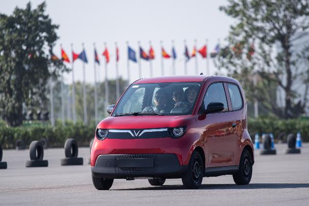 Vietnam Mobility Show 2025: VinFast mang đến loạt trải nghiệm hoành tráng nhất năm - Ảnh 4.