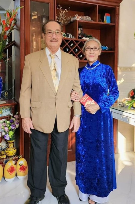 Nghệ sĩ Thanh Hiền: "Đóa hoa nở muộn" của làng điện ảnh Việt, hiếm hoi bộc bạch về chuyện gia đình - Ảnh 2.