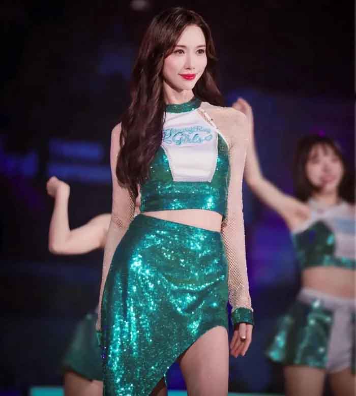 "Đệ nhất mỹ nhân xứ Đài" ở tuổi 51, nhan sắc khiến nhiều người ngưỡng mộ- Ảnh 5.