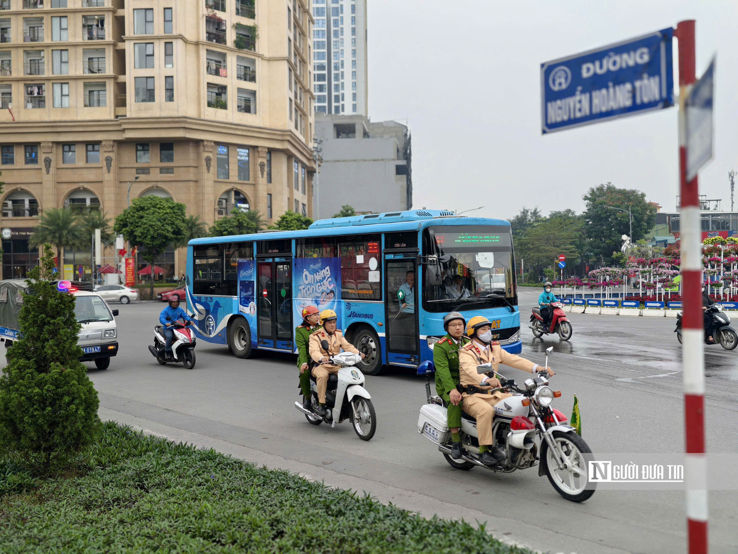 H&agrave; Nội: Cận cảnh trận địa ph&aacute;o hoa đ&oacute;n năm mới 2026 b&ecirc;n hồ T&acirc;y- Ảnh 10.