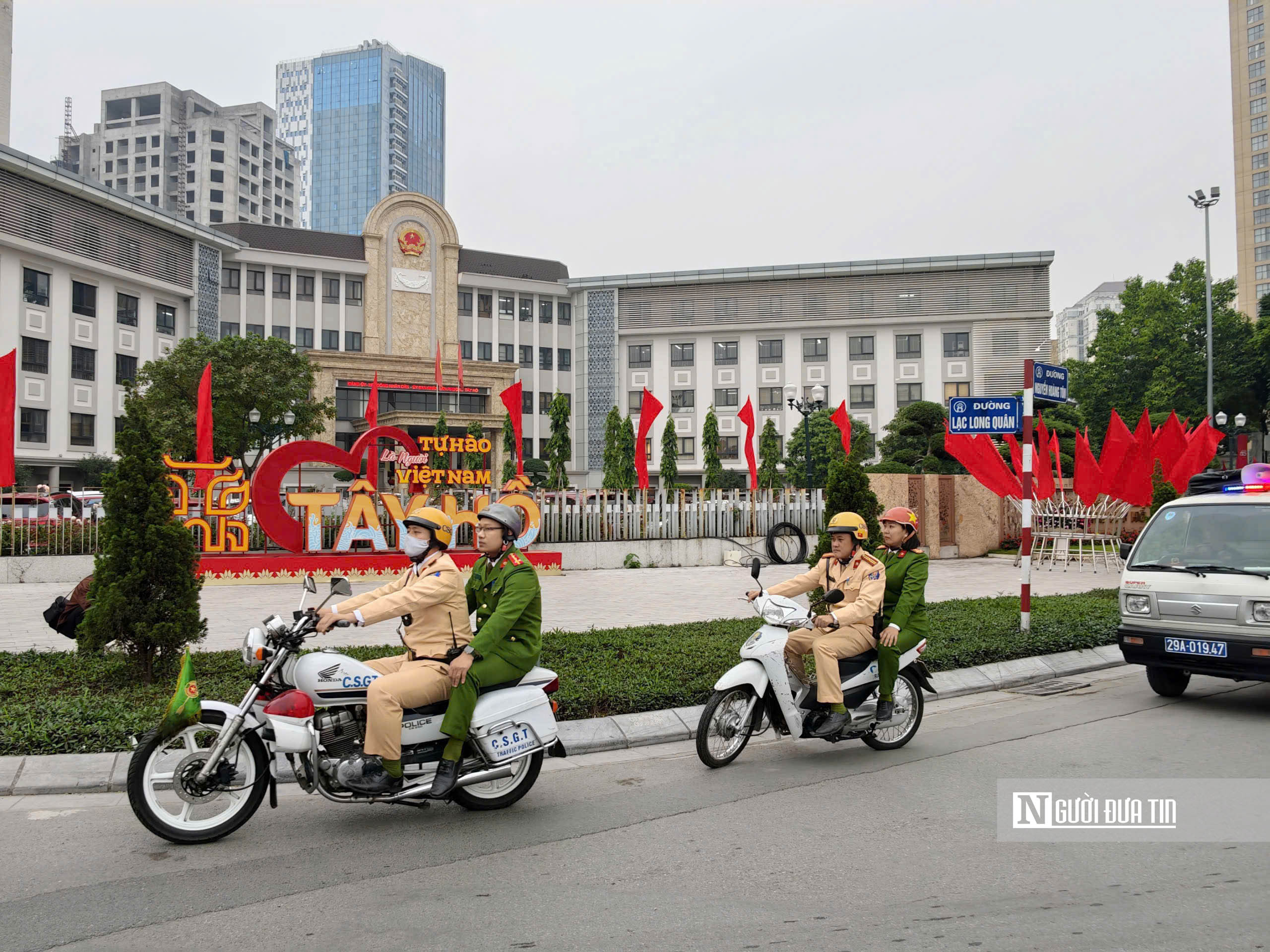 H&agrave; Nội: Cận cảnh trận địa ph&aacute;o hoa đ&oacute;n năm mới 2026 b&ecirc;n hồ T&acirc;y- Ảnh 9.