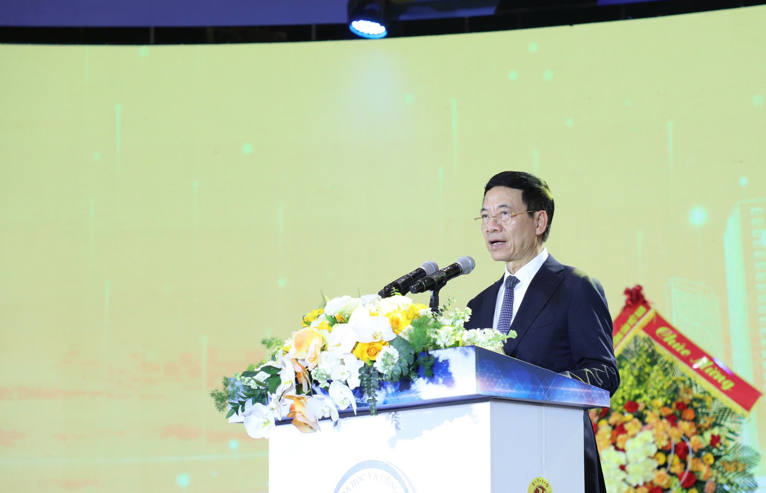 "Sáng tạo tại Việt Nam, làm ra tại Việt Nam là để đi ra thế giới"- Ảnh 2. "Sáng tạo tại Việt Nam, làm ra tại Việt Nam là để đi ra thế giới"- Ảnh 2.