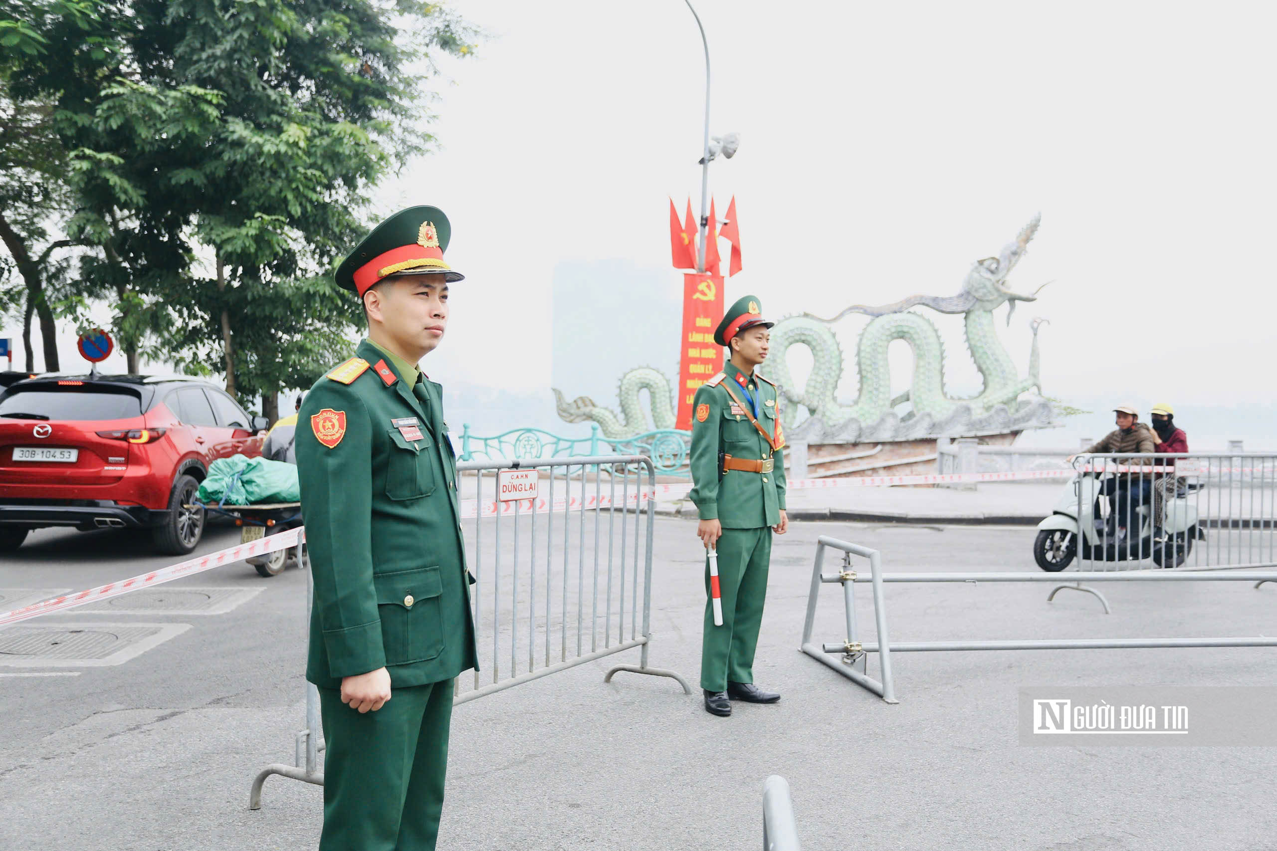 H&agrave; Nội: Cận cảnh trận địa ph&aacute;o hoa đ&oacute;n năm mới 2026 b&ecirc;n hồ T&acirc;y- Ảnh 6.