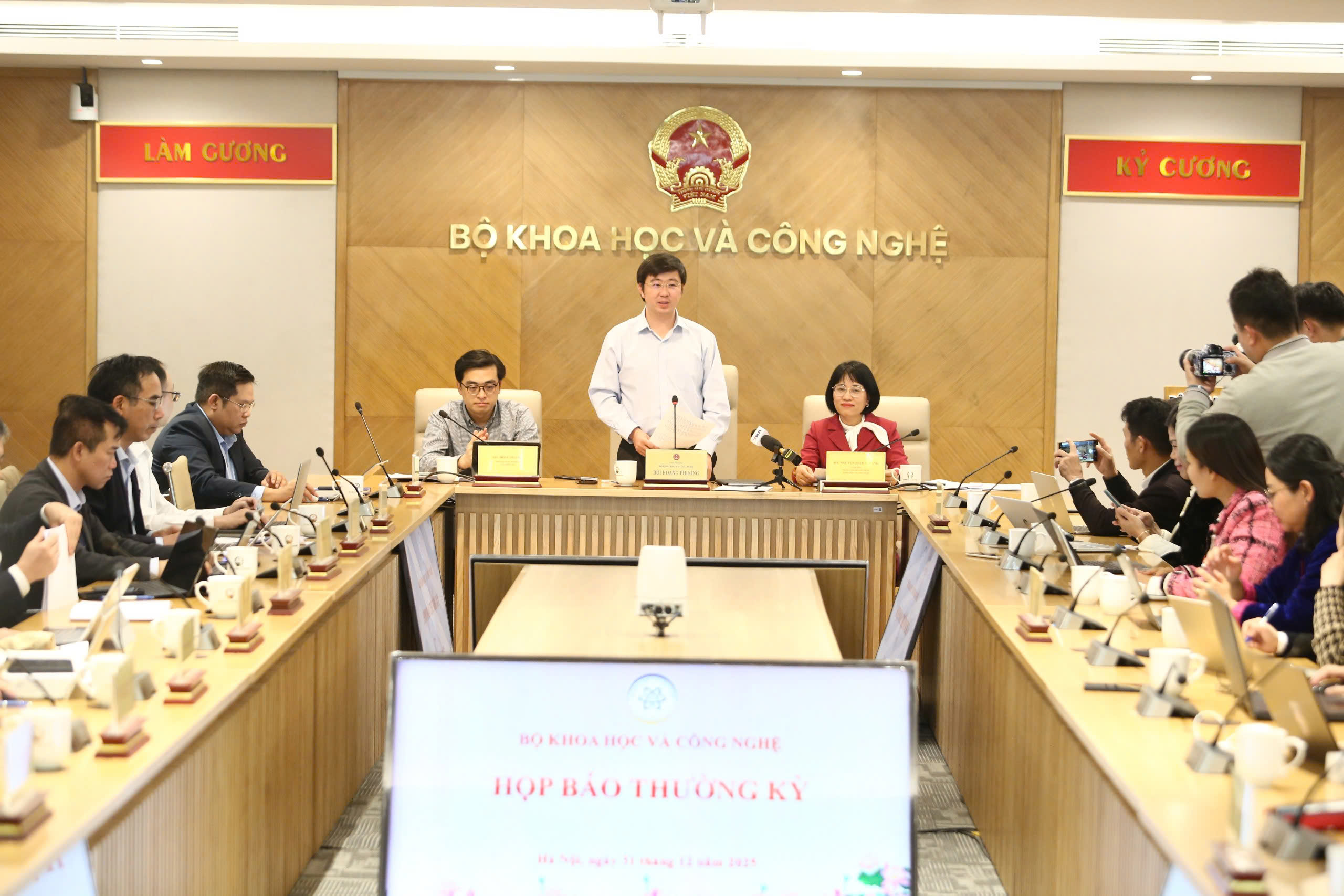 Quyết tâm chấm dứt tình trạng "luật chờ nghị định" - Ảnh 3.