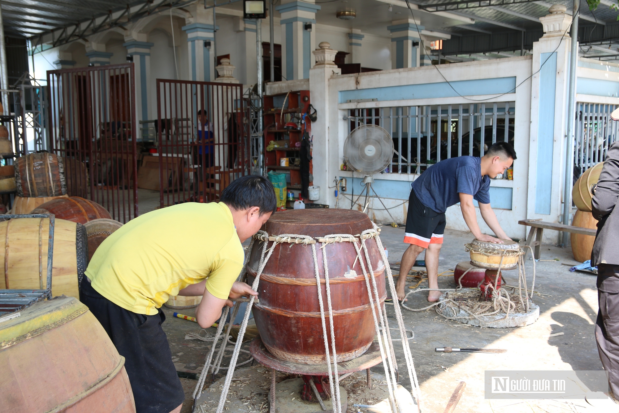 L&agrave;ng nghề trống da vang danh xứ Nghệ hối hả chạy đua v&agrave;o vụ Tết - Ảnh 12.