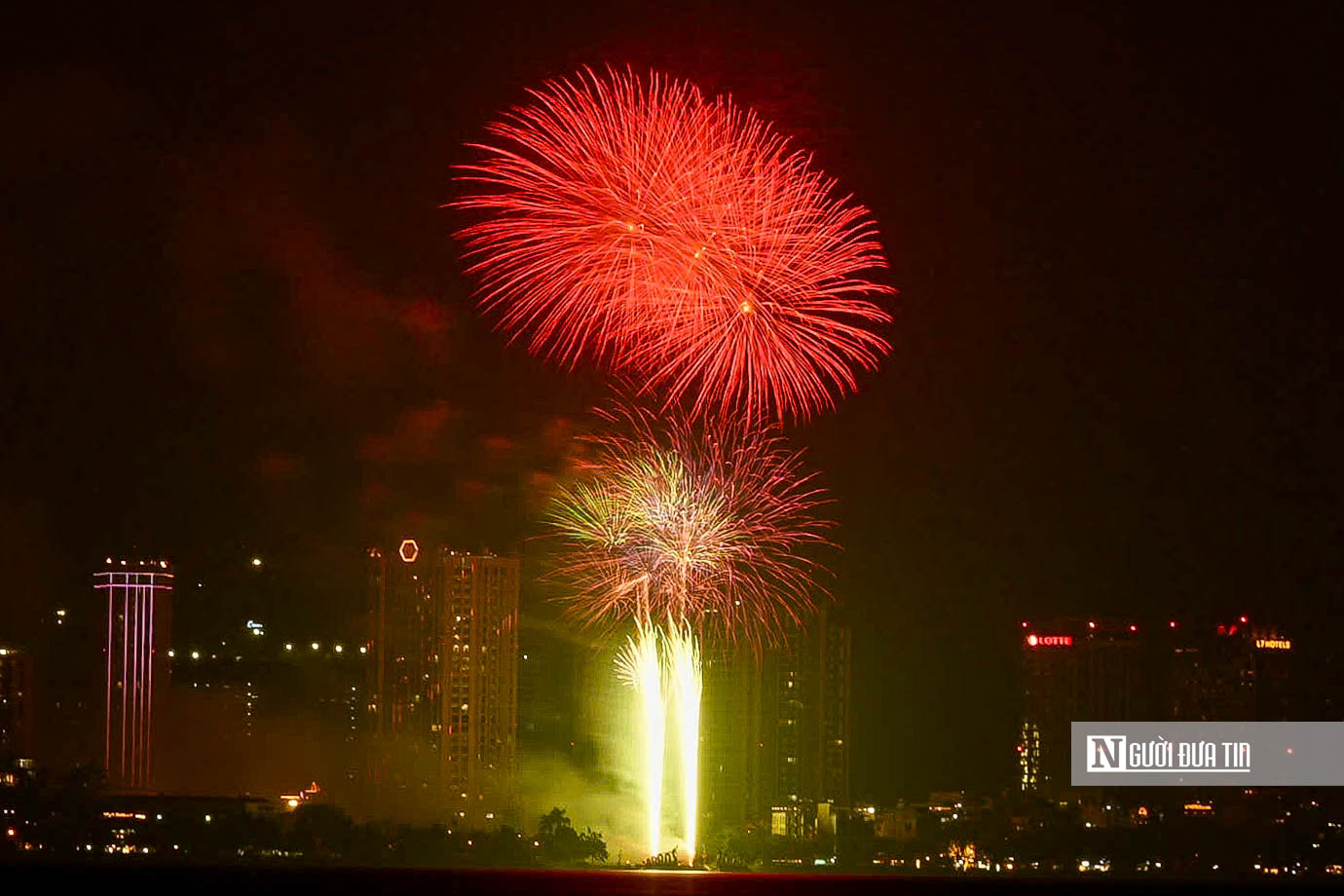 M&atilde;n nh&atilde;n m&agrave;n ph&aacute;o hoa ch&agrave;o mừng năm mới 2026- Ảnh 9.