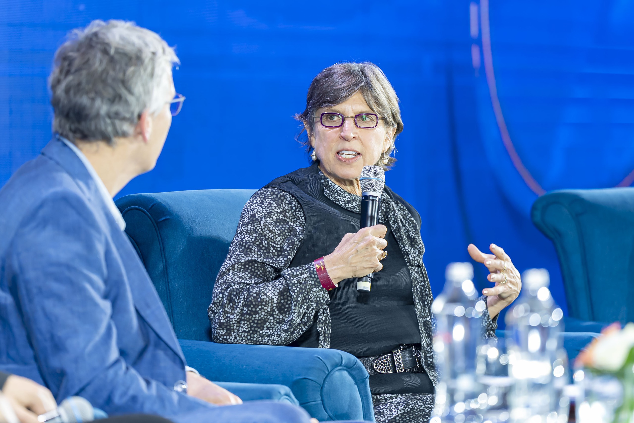 Nhà khoa học VinFuture giới thiệu công nghệ đột phá giúp “sao y bản chính” các hạt giống chất lượng - Ảnh 3.