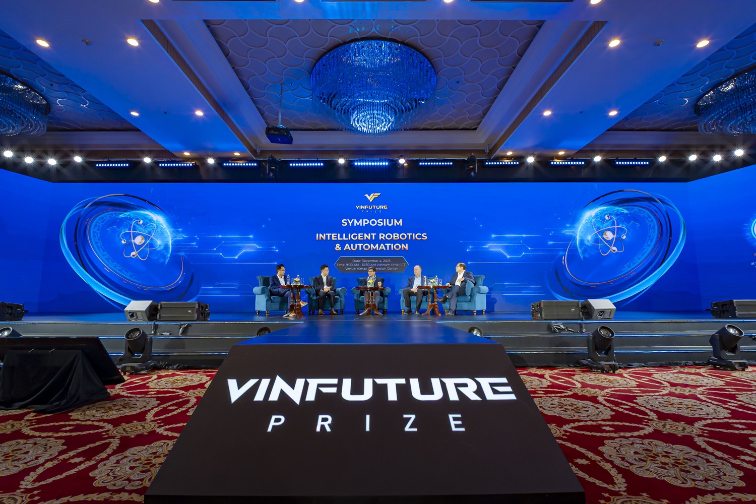 Nhà khoa học VinFuture: Sẽ có khoảng 1 tỷ “giống người mới” chung sống với loài người vào năm 2050 - Ảnh 3.