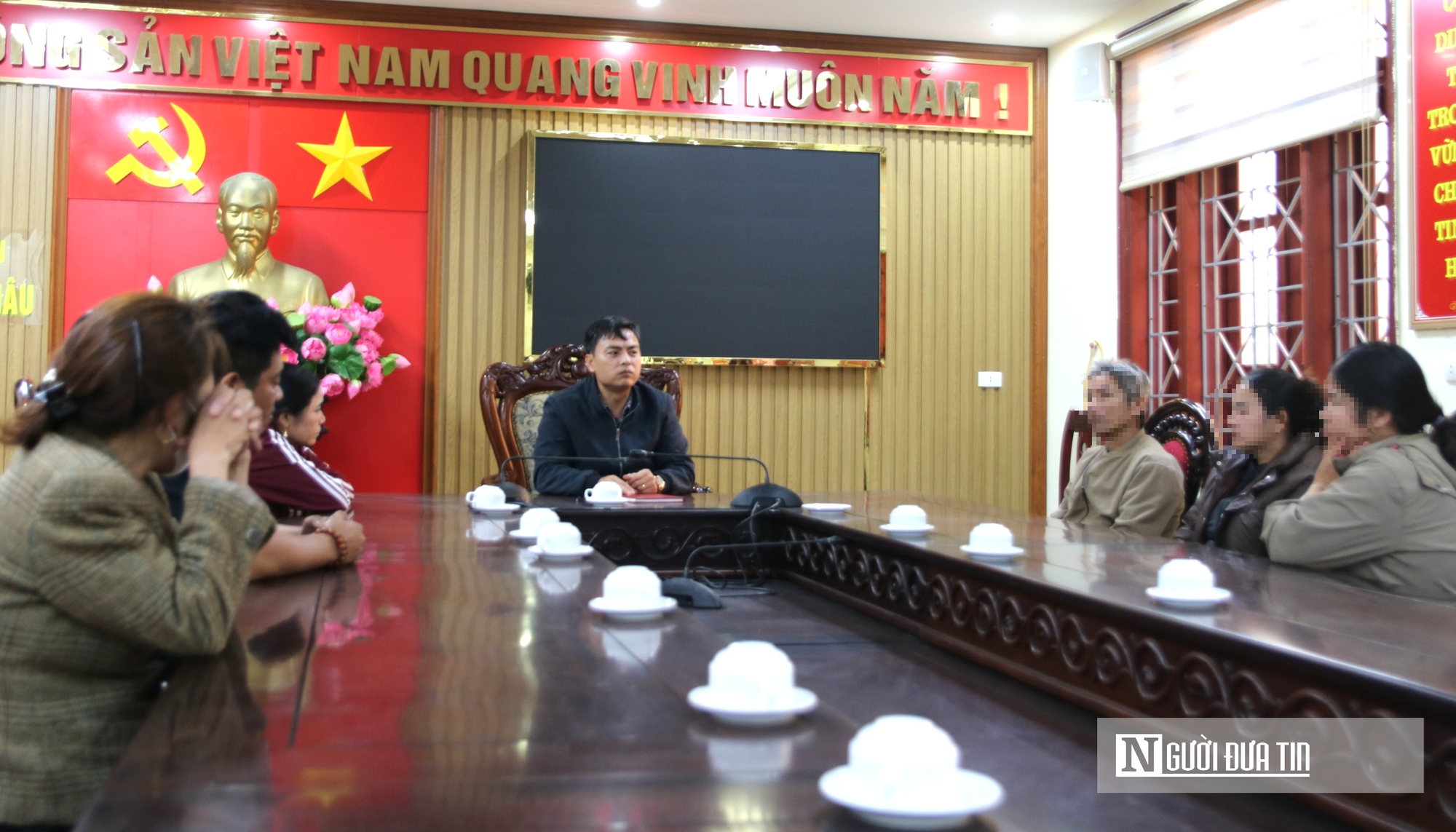 Con chưa ngoan, phụ huynh cùng lên công an xã,…đọc sách  - Ảnh 5.