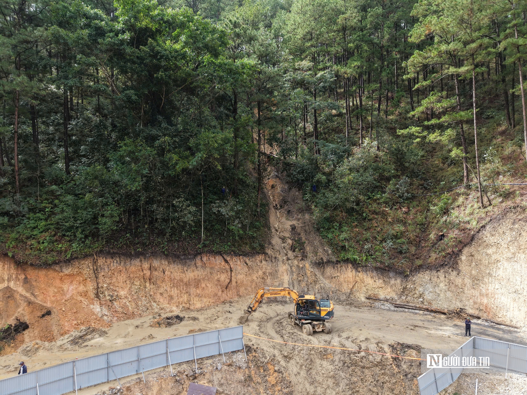 Đèo Mimosa, Prenn, Sacom đồng loạt sạt lở; giao thông Đà Lạt bị ảnh hưởng nặng - Ảnh 5.