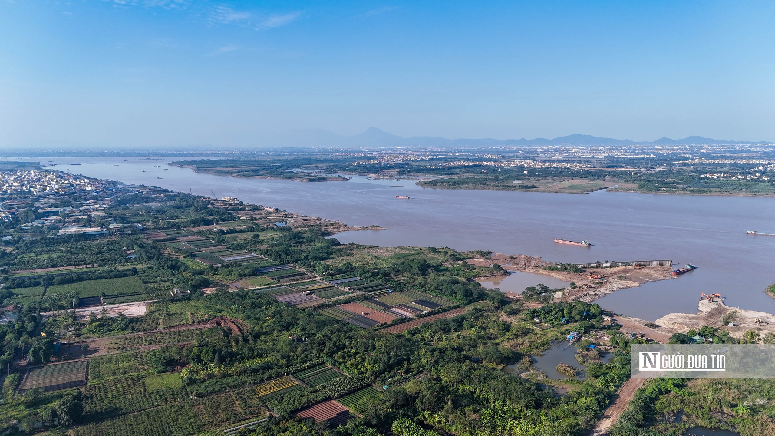 Hà Nội đôn đốc tiến độ xây dựng 7 cây cầu bắc qua sông Hồng- Ảnh 1.