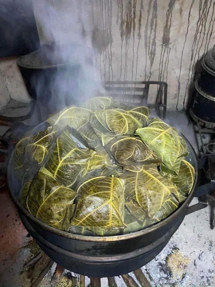 Món bánh đặc biệt của núi rừng Đông Bắc: Mỗi năm chỉ có một mùa, nghe tên thấy sợ nhưng được "săn lùng" - Ảnh 5.