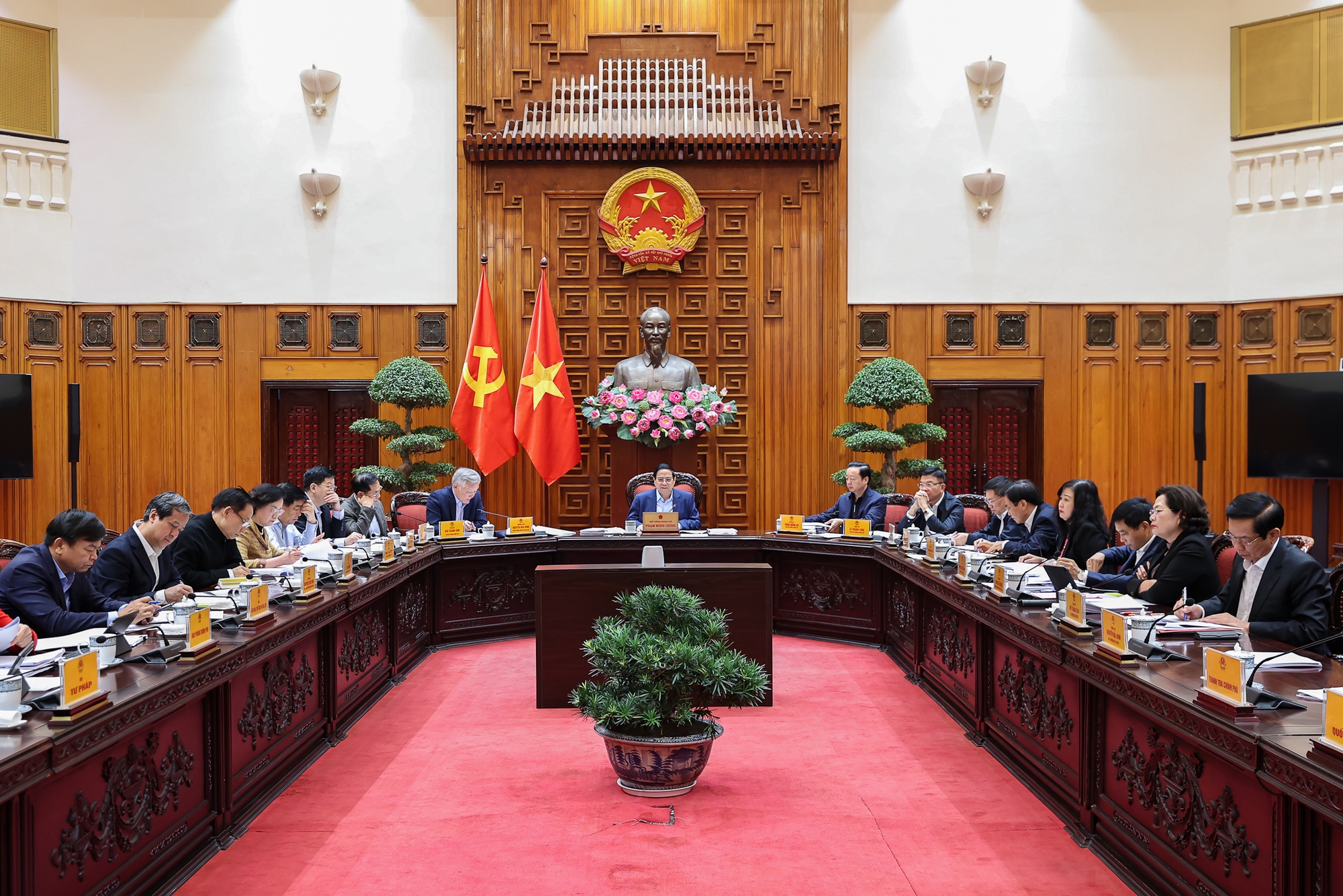 Xây dựng chính sách vượt trội để thí điểm một số khu thương mại tự do - Ảnh 2.