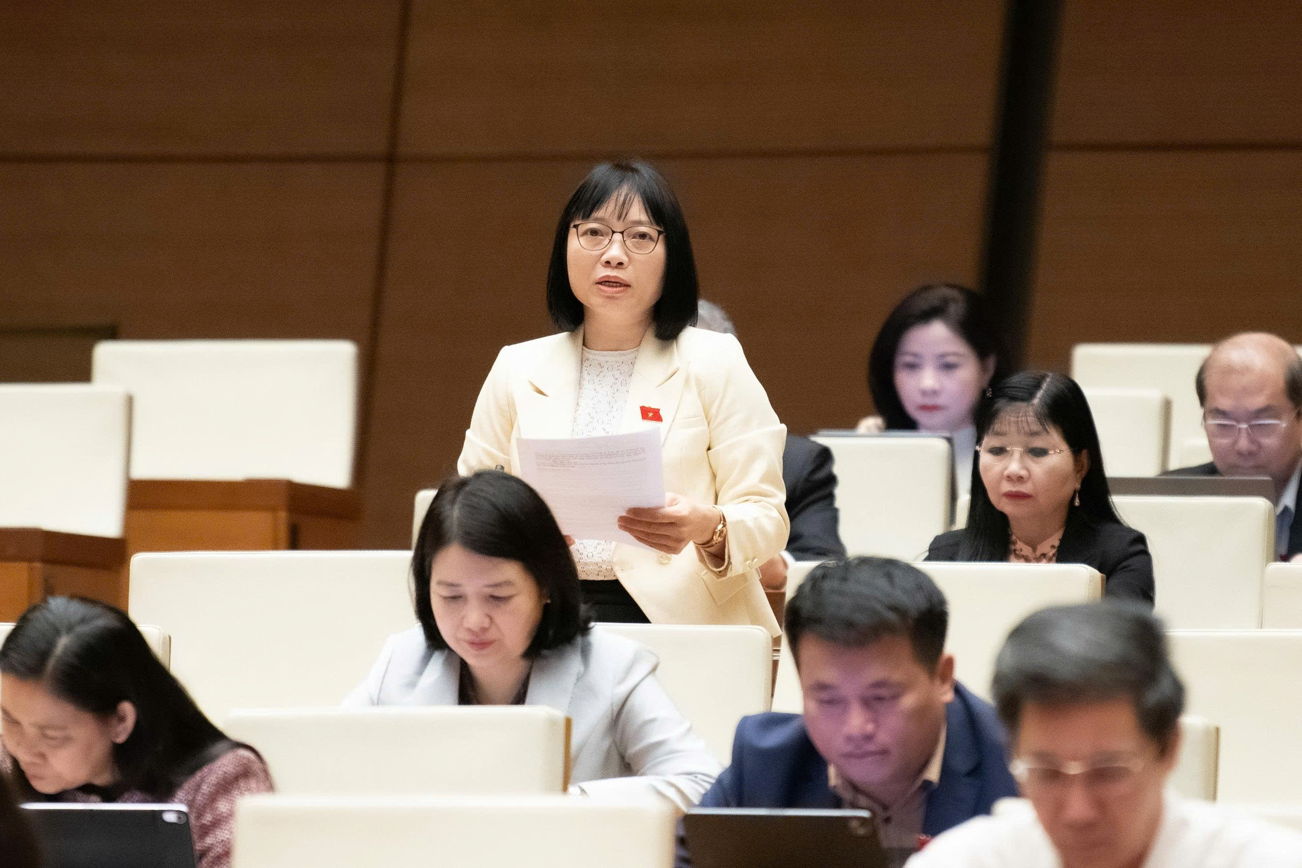 ĐBQH: Cải thiện y tế cơ sở, thuận tiện cho người dân và giảm tải lên tuyến trên- Ảnh 1. ĐBQH: Cải thiện y tế cơ sở, thuận tiện cho người dân và giảm tải lên tuyến trên- Ảnh 1.