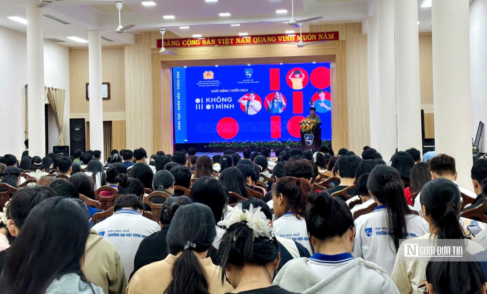 Nhiều trường đại học ở Huế trang bị kỹ năng cho sinh viên nhận biết thủ đoạn "bắt cóc online"- Ảnh 2. Nhiều trường đại học ở Huế trang bị kỹ năng cho sinh viên nhận biết thủ đoạn "bắt cóc online"- Ảnh 2.