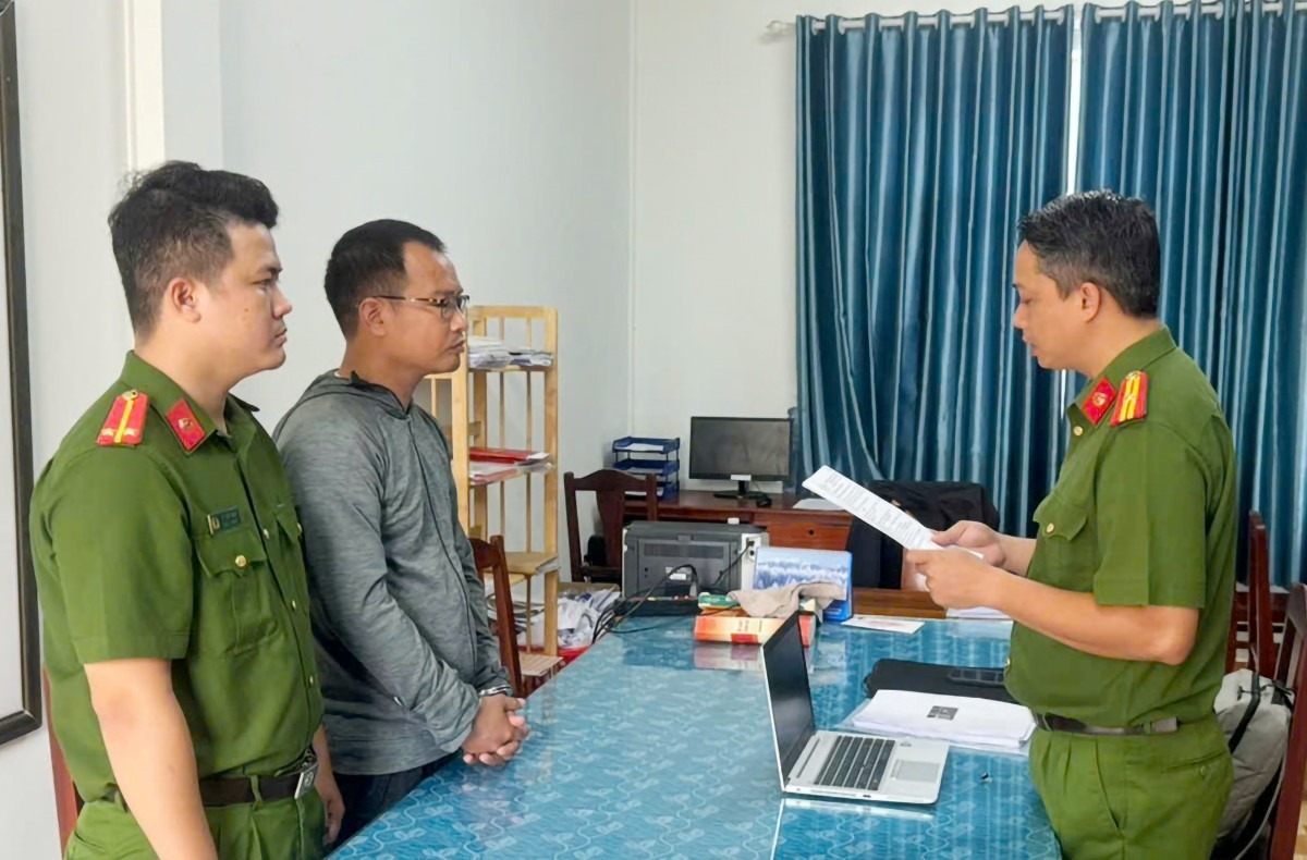 Bắt đối tượng giúp sức cho Công ty LHD lừa đảo chiếm đoạt trên 432 tỷ đồng- Ảnh 1. Bắt đối tượng giúp sức cho Công ty LHD lừa đảo chiếm đoạt trên 432 tỷ đồng- Ảnh 1.