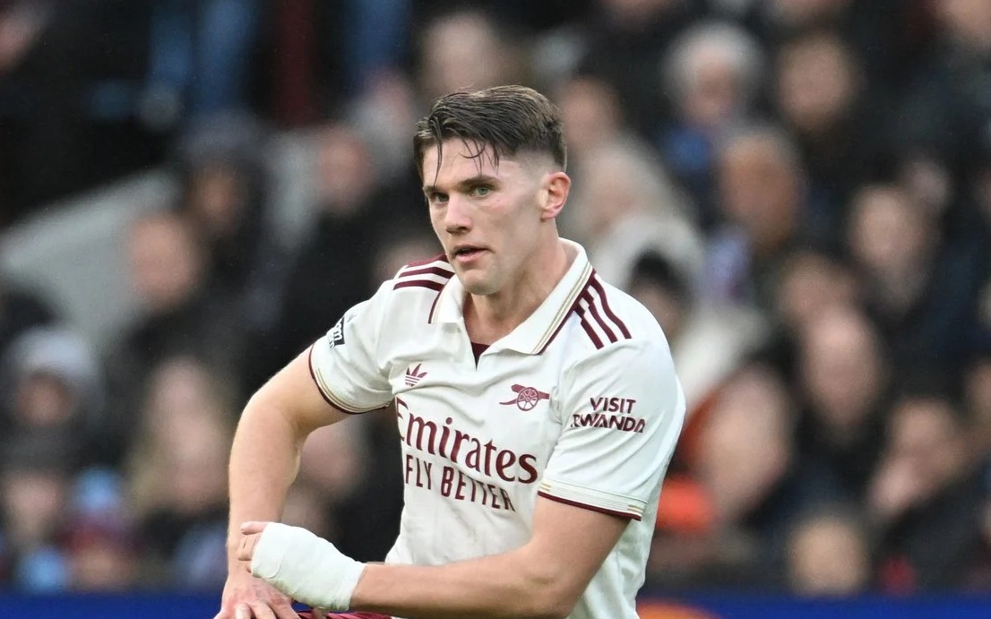 Salah được phát hiện rời sân tập của Liverpool đầy căng thẳng - Ảnh 2.