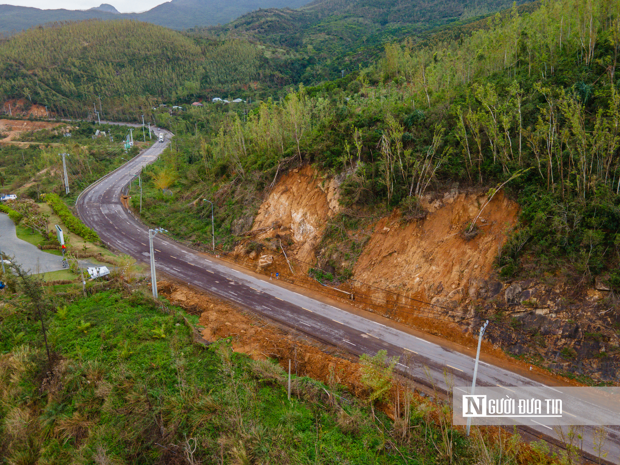 Cung đường du lịch ven biển Gia Lai - Đắk Lắk trồi sụt, chi chít ổ gà, ổ voi- Ảnh 13.