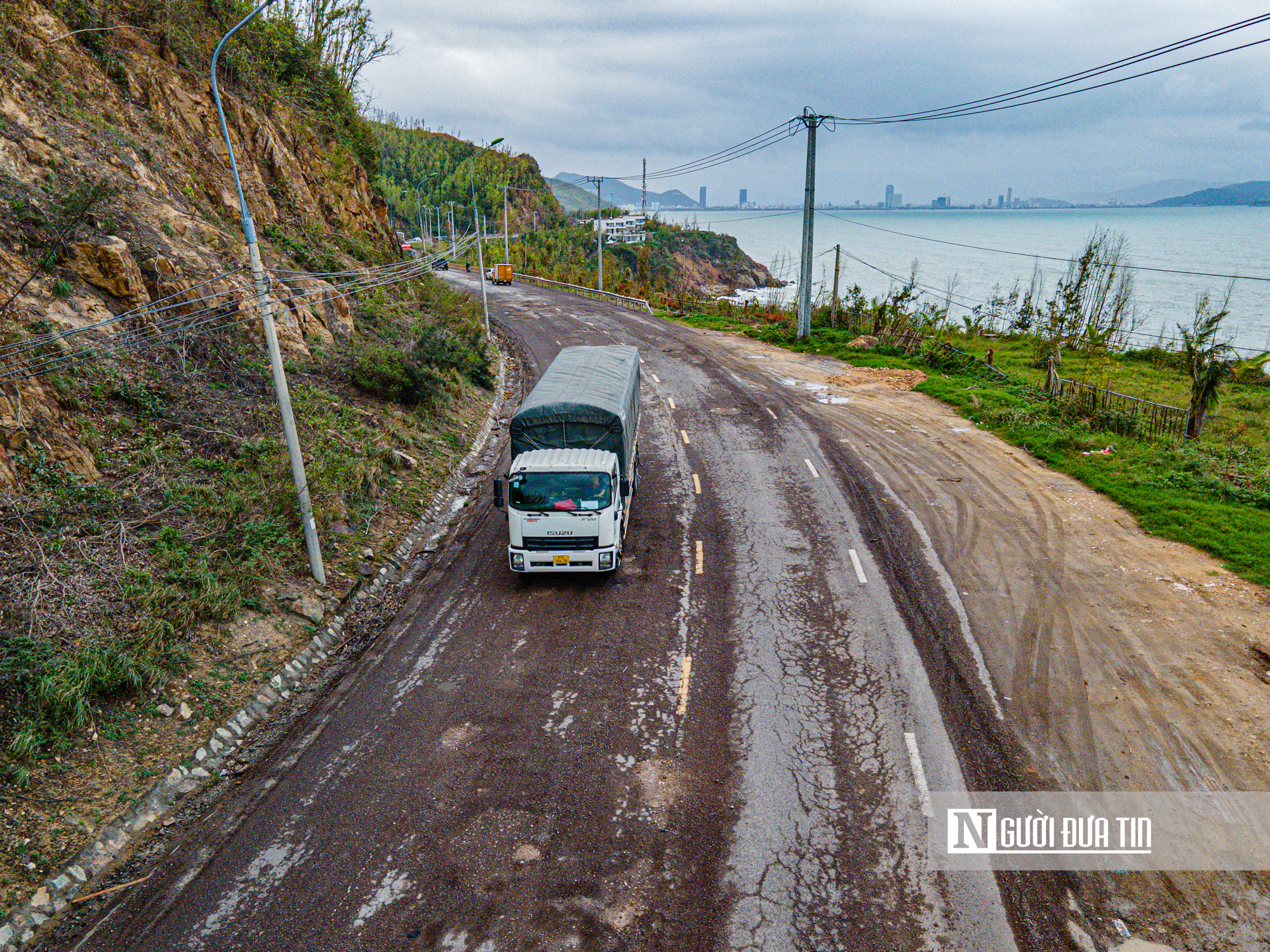 Cung đường du lịch ven biển Gia Lai - Đắk Lắk trồi sụt, chi chít ổ gà, ổ voi- Ảnh 3.