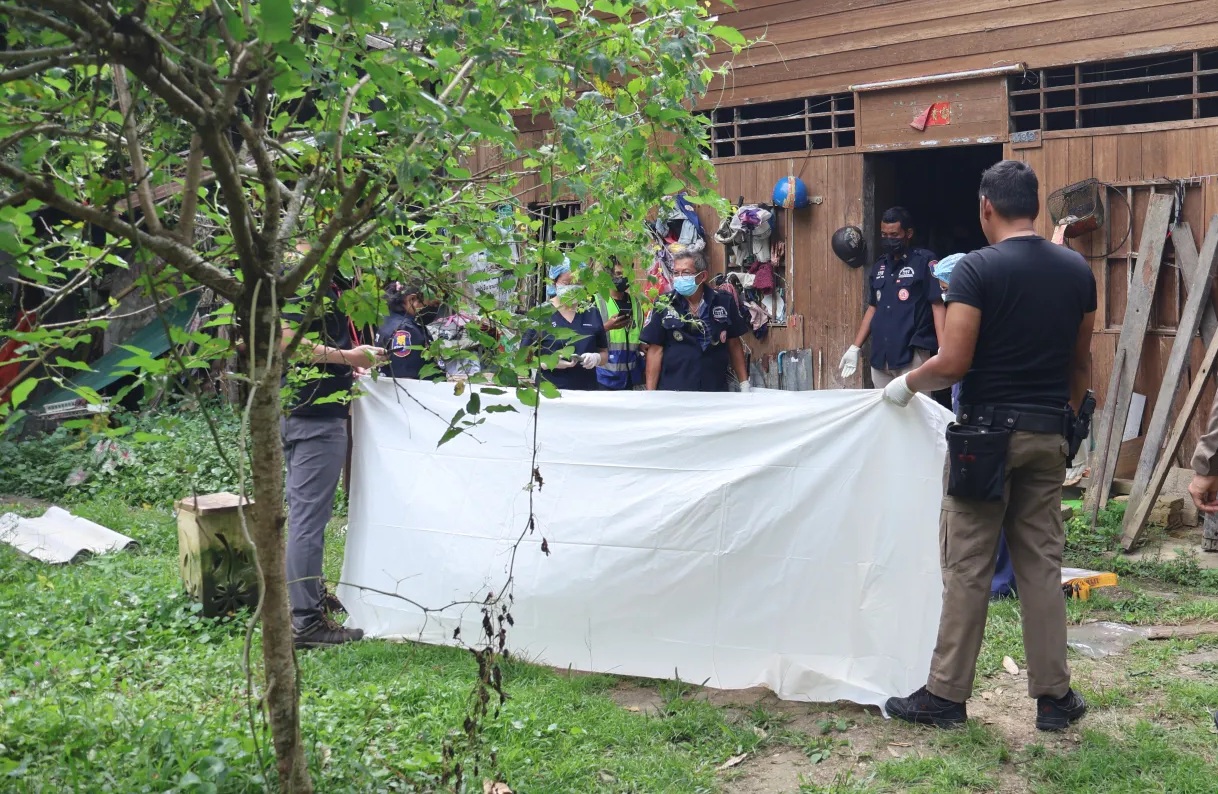 Khỉ hoang cắn chết người khiến dân làng hoảng loạn, một gia đình phải bỏ nhà - Ảnh 1.