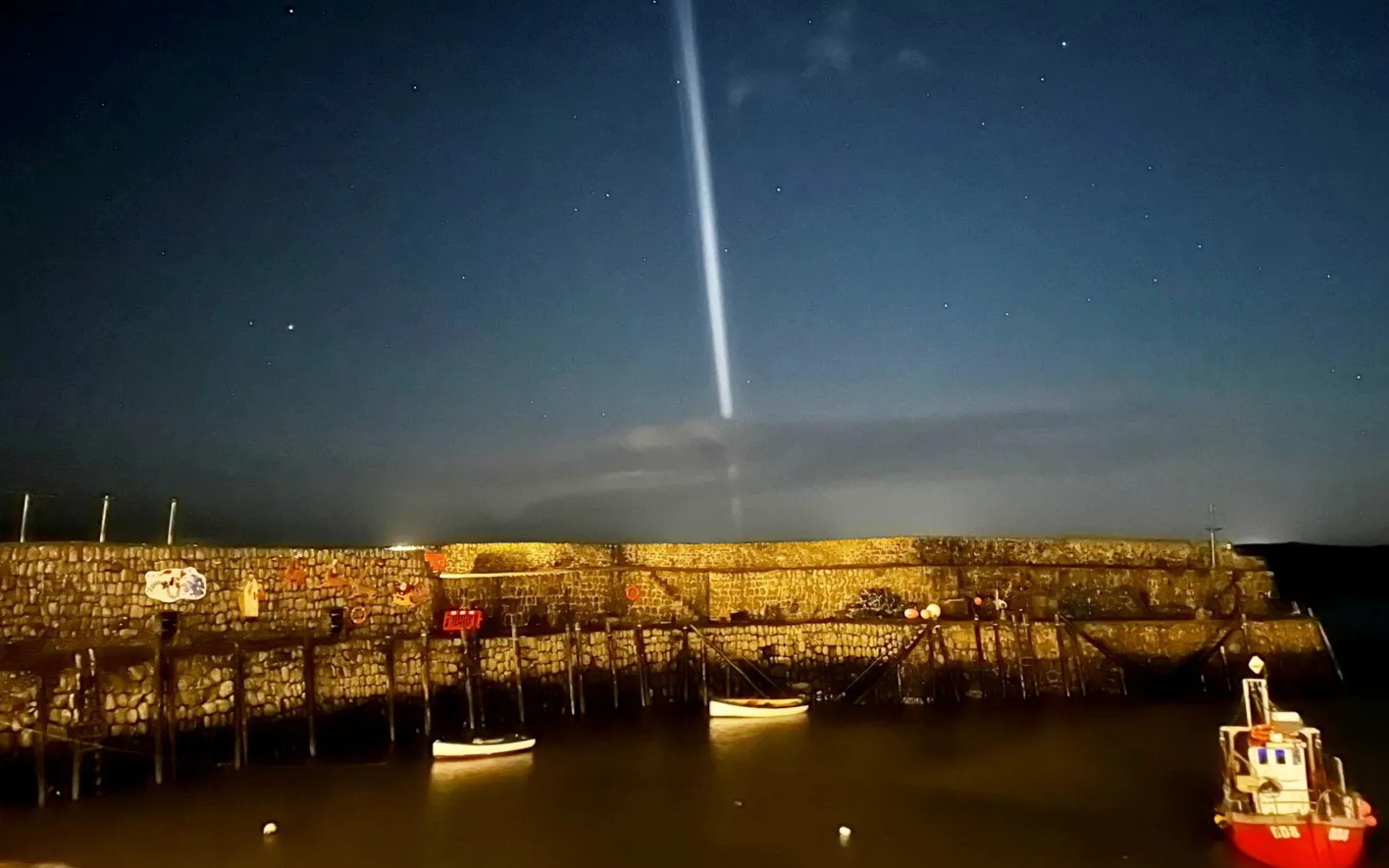Trúng số hơn 29 tỷ đồng nhưng không nhận được tiền vì vé bị chủ cửa hàng giữ - Ảnh 1.