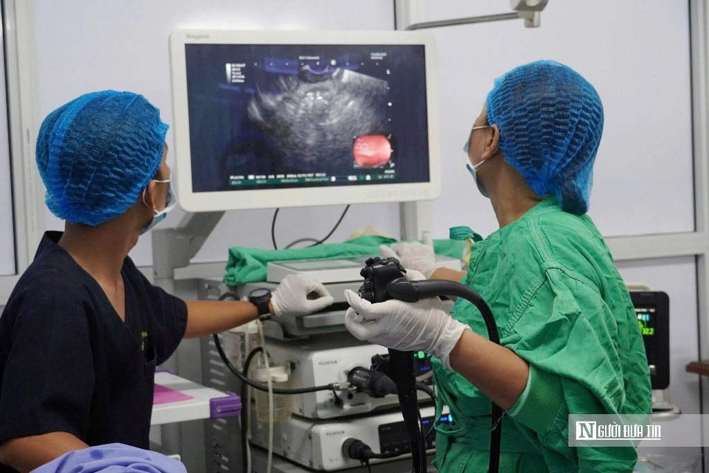 ĐBSCL lần đầu dùng stent LAMS điều trị nang giả tụy lớn - Ảnh 1.